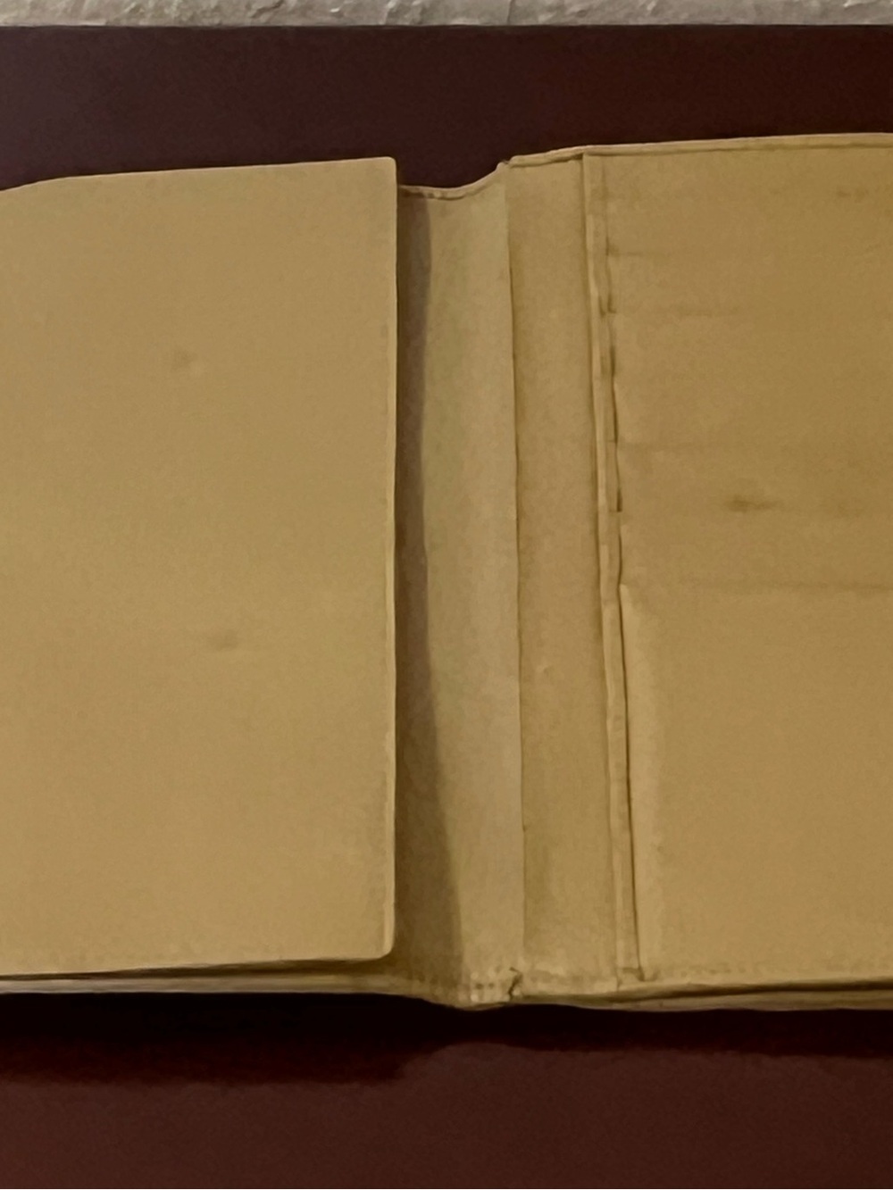 Authentic Gucci GG Supreme Canvas Wallet with Web Stripe and Clasp Closure. - Picture 12 of 15